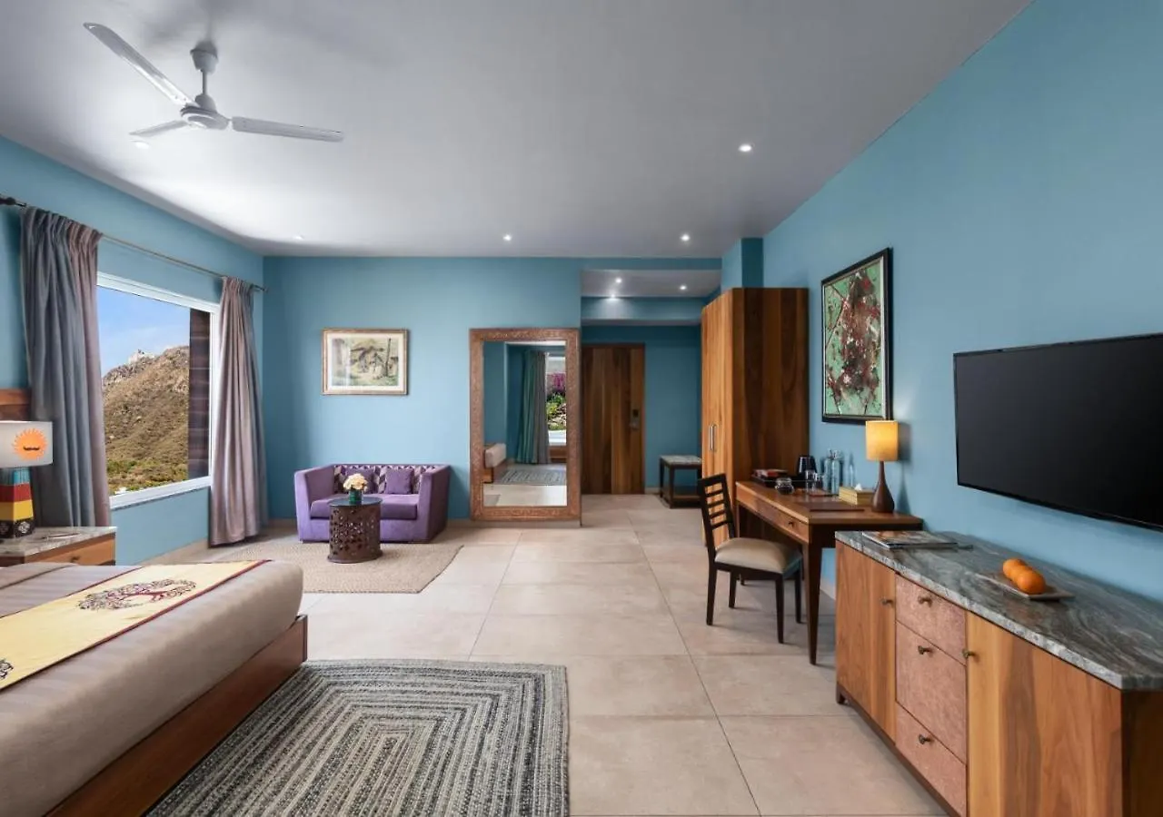 Juesta Sajjangarh Resort & Spa, Udaipur 5*,