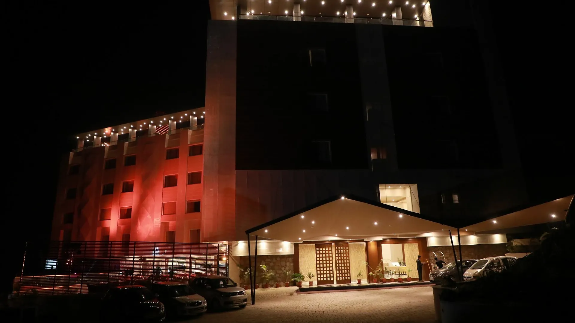 Juesta Sajjangarh Resort & Spa, Udaipur 5*,
